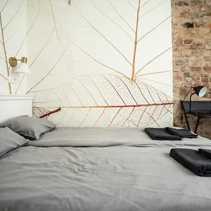 https://apartment-marszalkowska-premium-warsaw-city-center.warsawhotelspoland.com